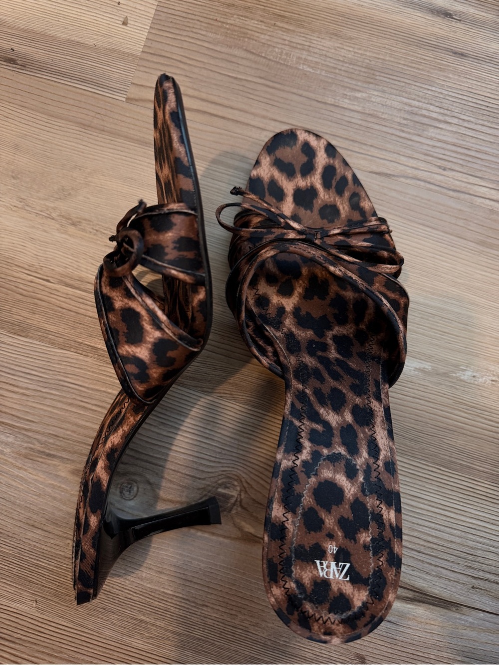 Zara Leopard-Print Knotted Slide Sandals - Brown and Black - Picture 2 of 3